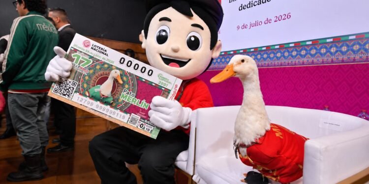 De fenómeno viral a cachito de la suerte: el Pato Merlín llega a la Lotería Nacional