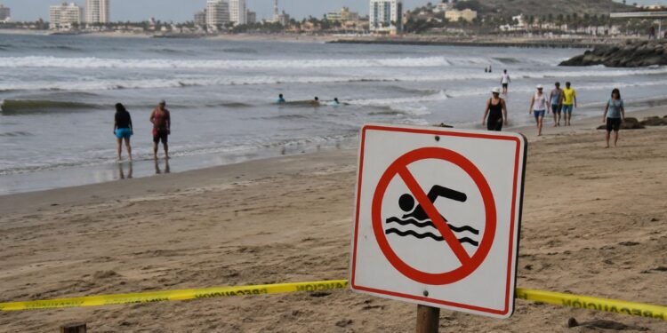 ¿Planeas ir al mar? Estas son las playas que reprobaron el monitoreo sanitario