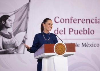 ¿Tu celular te avisará antes de un huracán? Sheinbaum anuncia alerta nacional en dos meses