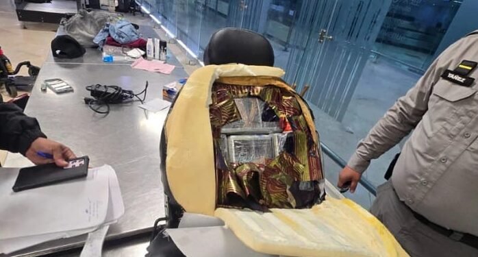 Descubre cómo intentaron burlar la seguridad del aeropuerto de Cancún para pasar 12 kilos de droga