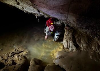¿El tesoro arqueológico del año? INAH revela una cueva intacta con 179 piezas prehispánicas