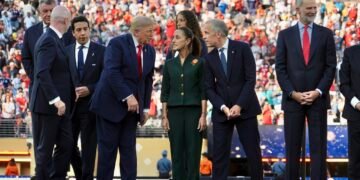 ¿Solo hablaron de futbol? Esto conversaron Sheinbaum, Trump y Carney durante la final