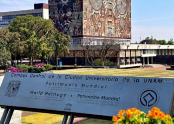 Miles de aspirantes deberán esperar; en una decisión inédita la UNAM aplaza inscripciones