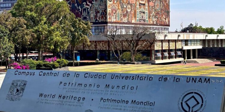 Miles de aspirantes deberán esperar; en una decisión inédita la UNAM aplaza inscripciones