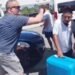 Turista y taxista protagonizan pelea tras incidente vial cerca del Aeropuerto Internacional de Cancún
