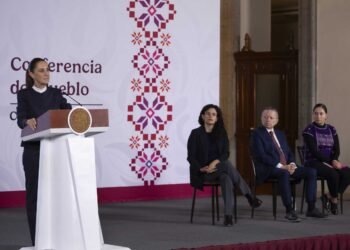 Sheinbaum formaliza envío de reforma sobre doble nacionalidad; llega a Diputados