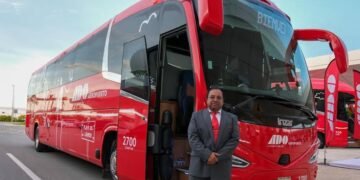 ¿Adiós a los taxis caros? Hay una opción que lleva de hoteles de Cancún al aeropuerto