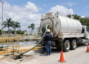 Van por mayor control de aguas residuales en Quintana Roo; buscan regular rutas y descargas
