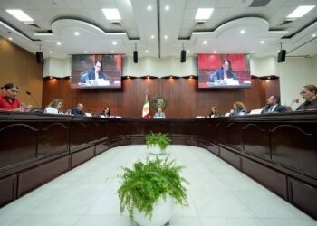 Sinaloa queda en espera: Congreso pospone elección del gobernador interino
