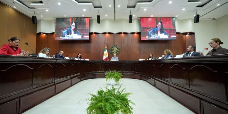 Sinaloa queda en espera: Congreso pospone elección del gobernador interino