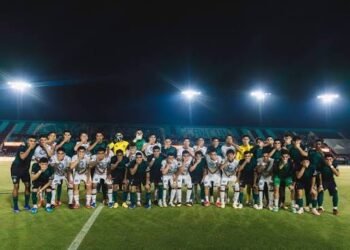 ¡Los quieren callados! Cancún FC y Leones Negros protestan con la boca tapada