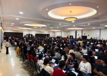 Sin contratiempos, 501 aspirantes presentan examen de ingreso a la UNAM en León