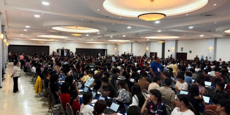 Sin contratiempos, 501 aspirantes presentan examen de ingreso a la UNAM en León