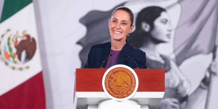 Sheinbaum cambia la jugada: Segundo Informe arrancará en Palacio y terminará en el Zócalo