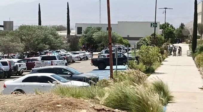 ¿Qué pasó en la UABC? Evacúan campus de Tijuana tras amenaza de bomba