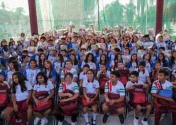 Regresan a clases casi 473 mil estudiantes en Quintana Roo; inicia ciclo escolar 2026-2027
