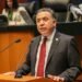 Inzunza rompe con Morena en el Senado, pero conserva el escaño y el fuero