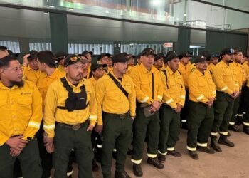 ¿Quién combate los incendios en Canadá? También hay manos mexicanas