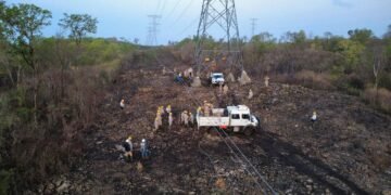 CFE denuncia daños en su infraestructura tras megaapagón en el sureste de México