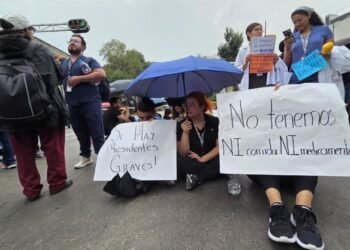 Hospital General de México acuerda reembolsos y mejoras tras brote de gastroenteritis