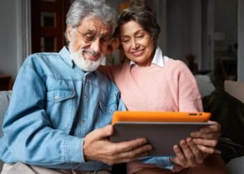 ¿Qué es el “pensionazo”? Así engañan a adultos mayores y les quitan hasta 70 mil pesos