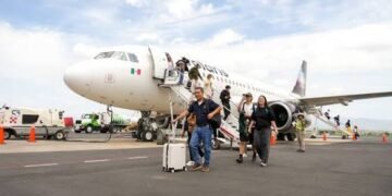 México atrae más viajeros: visitas internacionales crecen 2.9% en julio