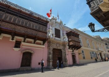 Perú rompe relaciones diplomáticas con Irán