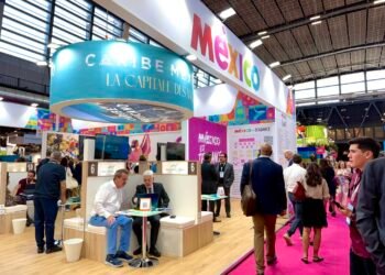 México abre escaparate en París para atraer viajeros y nuevas inversiones turísticas