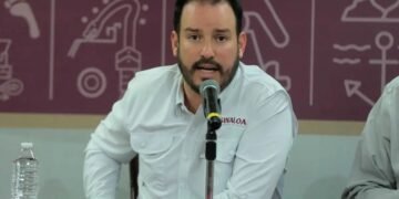 La UIF congela cuentas de Ricardo Velarde, exsecretario de Economía de Sinaloa