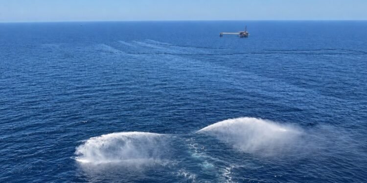 ¡Emergencia en altamar! Activan plan por derrame de petróleo en el Golfo de México