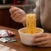 ¿Cuál tiene más grasa y sodio? Profeco revela qué contienen las sopas instantáneas