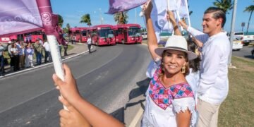 MOBI Chetumal inicia operaciones con autobuses eléctricos TARUK hechos en México