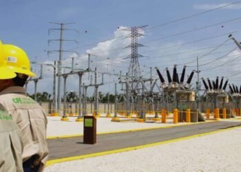 La Península importa la mitad de la energía que consume y las plantas esperan gasoducto