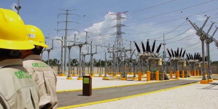 La Península importa la mitad de la energía que consume y las plantas esperan gasoducto