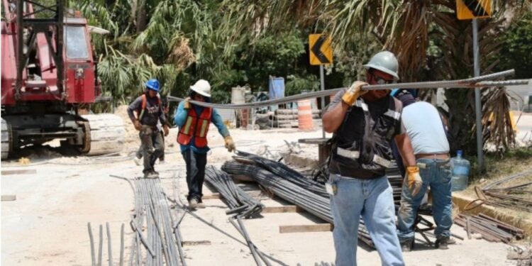 ¿Obra para Chetumal, contrato para Cancún? Constructores cuestionan adjudicación
