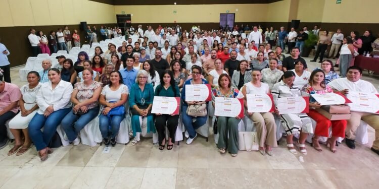 ¡A modernizar los negocios! 189 Mipymes reciben herramientas para crecer