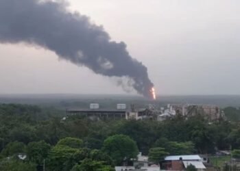 Jáltipan en alerta tras explosión; Pemex ofrece sus hospitales a los afectados