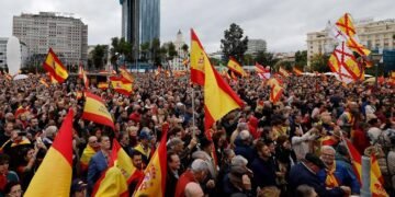 España protesta ante crisis de migrantes den Ceuta