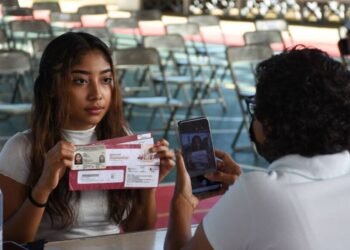 Jóvenes Construyendo el Futuro capacita a 4 mil 700 personas en el estado