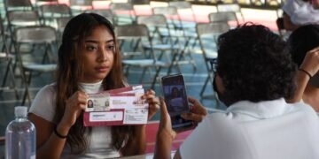 Jóvenes Construyendo el Futuro capacita a 4 mil 700 personas en el estado
