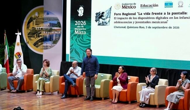 Desde Chetumal, SEP pone freno a las pantallas en primarias y secundarias. Esto dijo Mario Delgado