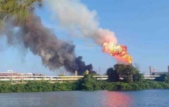 ¿Qué pasó en La Cangrejera? Incendio en planta de Pemex alarma a Coatzacoalcos