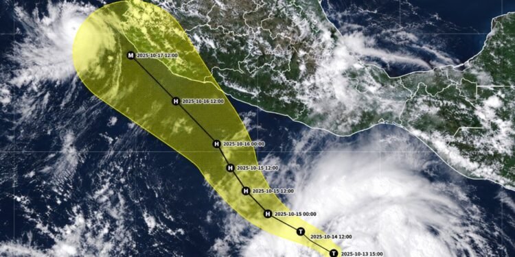 ¡Dos ciclones frente a México! Trudy amenaza con ser categoría 4 y Simón deja lluvias