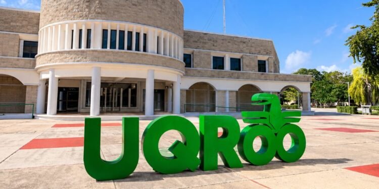 No cede protesta en la UQROO; trabajadores cumplen dos días de paro y advierten más suspensiones