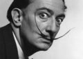 ¿Dónde está la pieza de Dalí? Francia busca la cubierta robada de un libro único