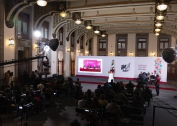 ¡Tensión por academia policial! Sheinbaum llama a cuentas a Kuri y al embajador de EU